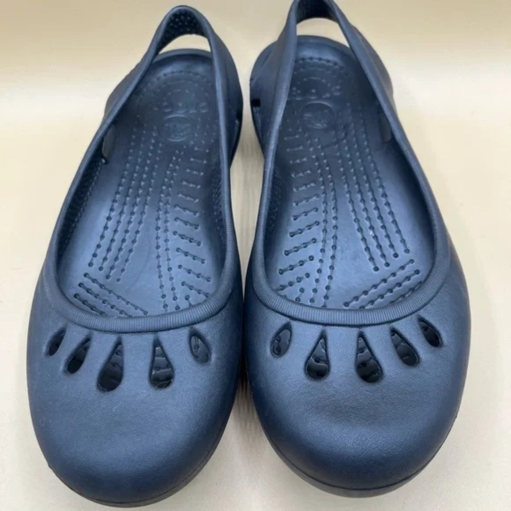 CROCS Women Blue Sandals, Size 6